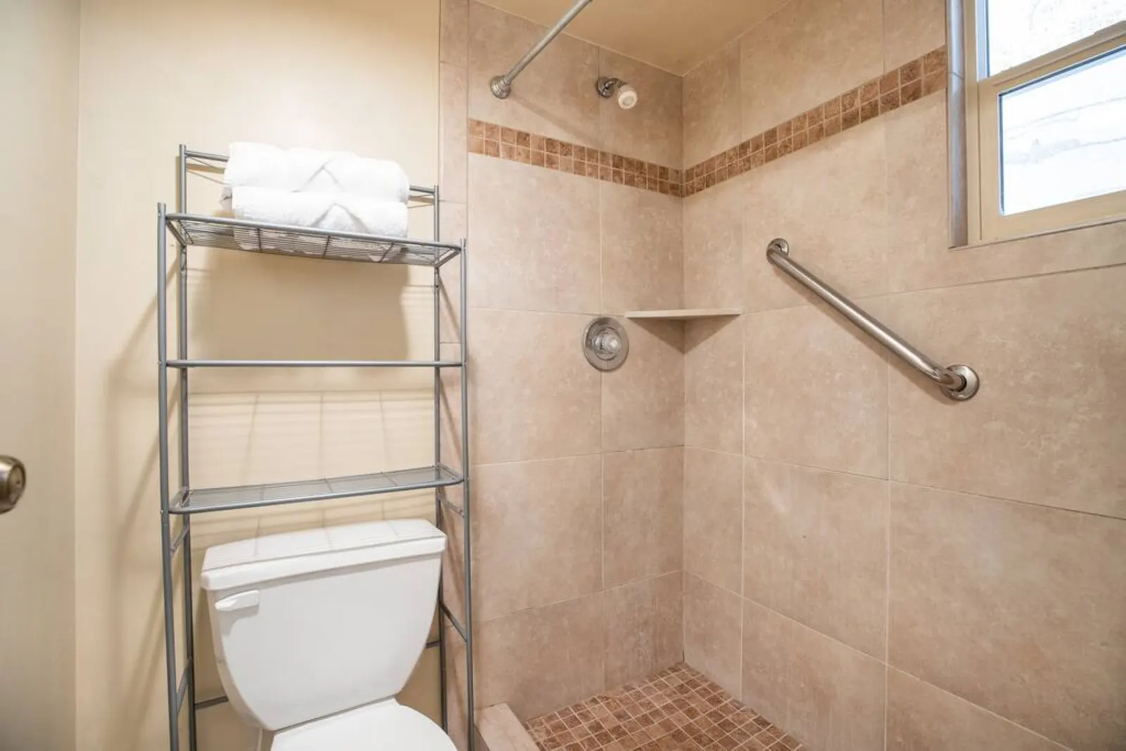 Perfect Condo in Heart of PC, with Pool & Hot Tub! 18