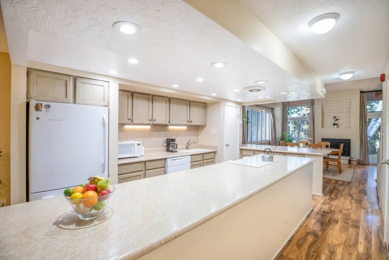Perfect Condo in Heart of PC, with Pool & Hot Tub! — photo 4