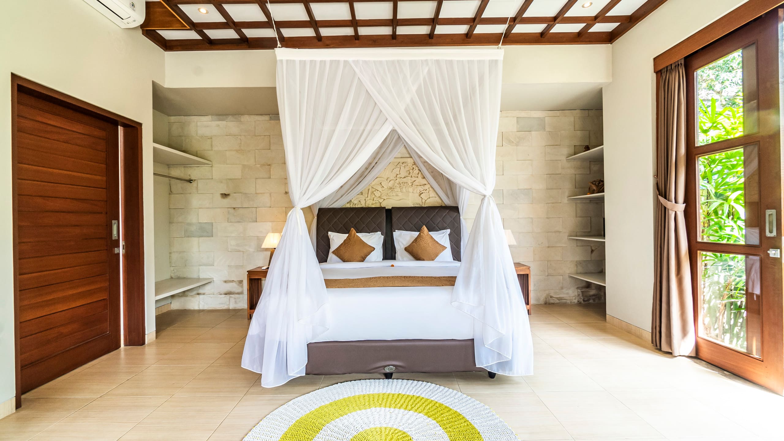 Private 3BR VILLA with pool and garden 9