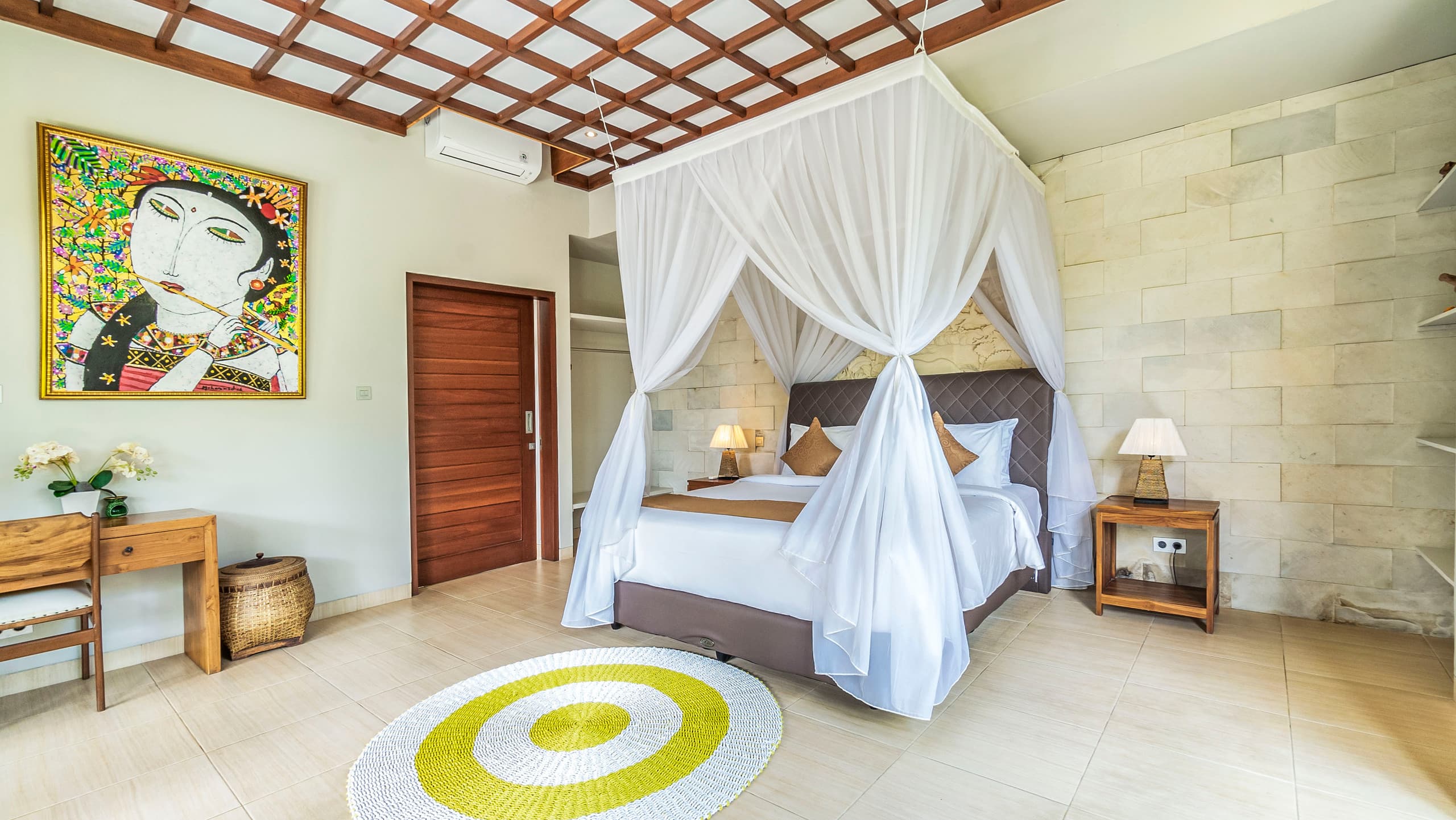Private 3BR VILLA with pool and garden 8