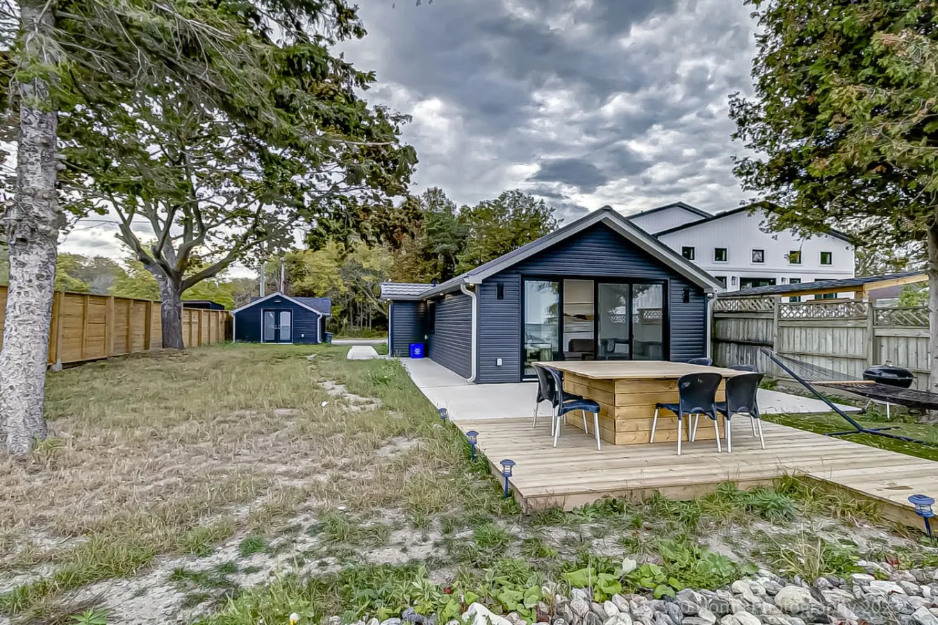 Blissful Lakeview Retreat Waterfront Cheateau 13