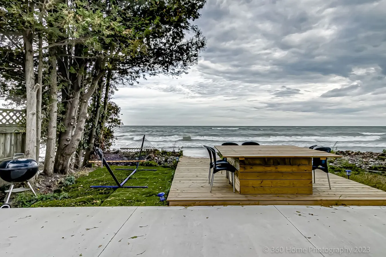 Blissful Lakeview Retreat Waterfront Cheateau 18