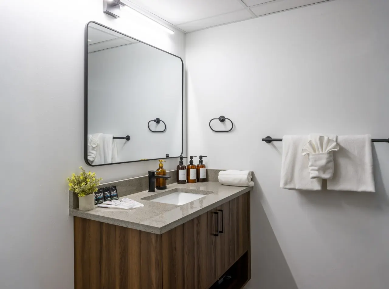 The Jade Suite | Stylish 2BR at The Gem — photo 2