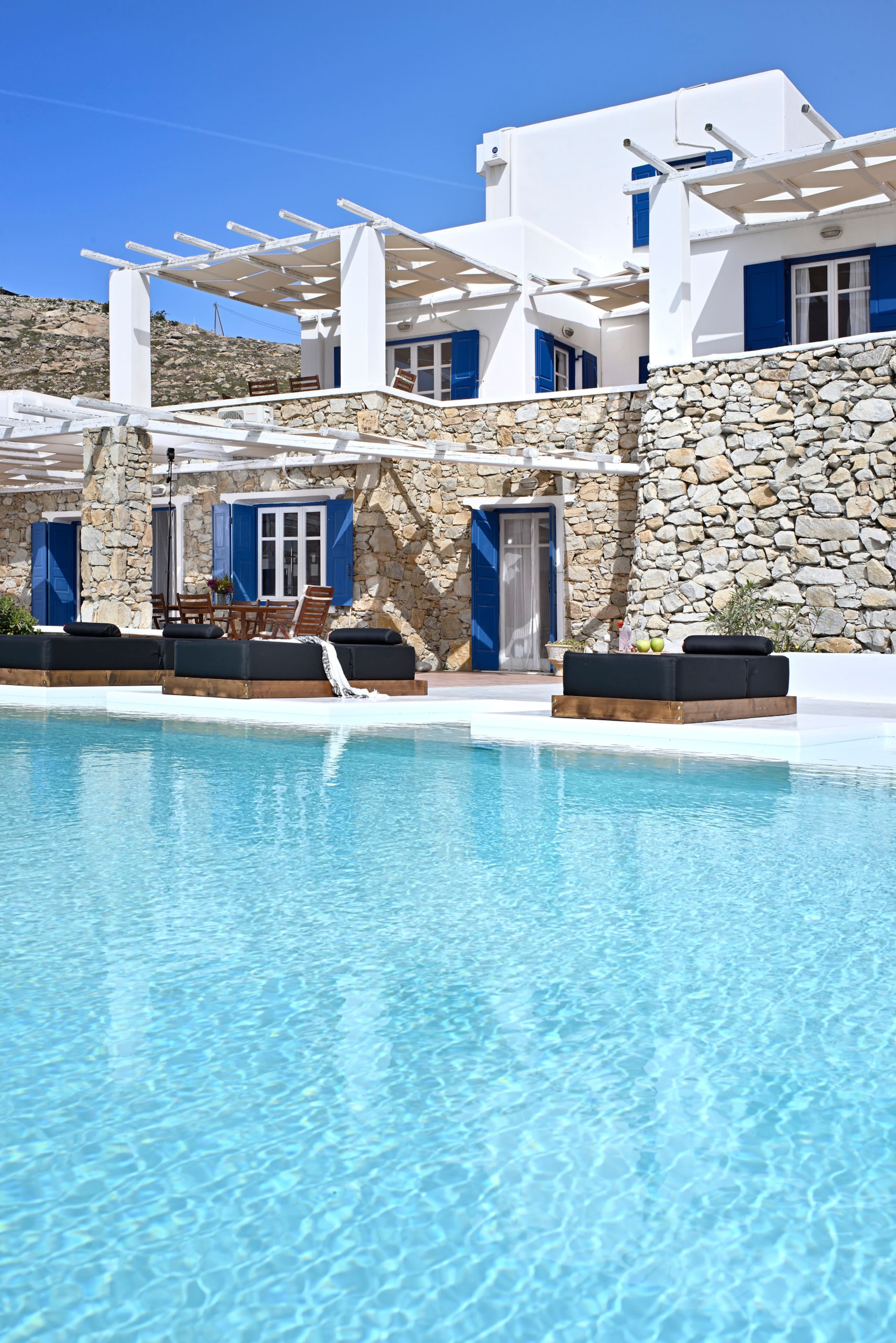 villachrysta for large groups / families 4