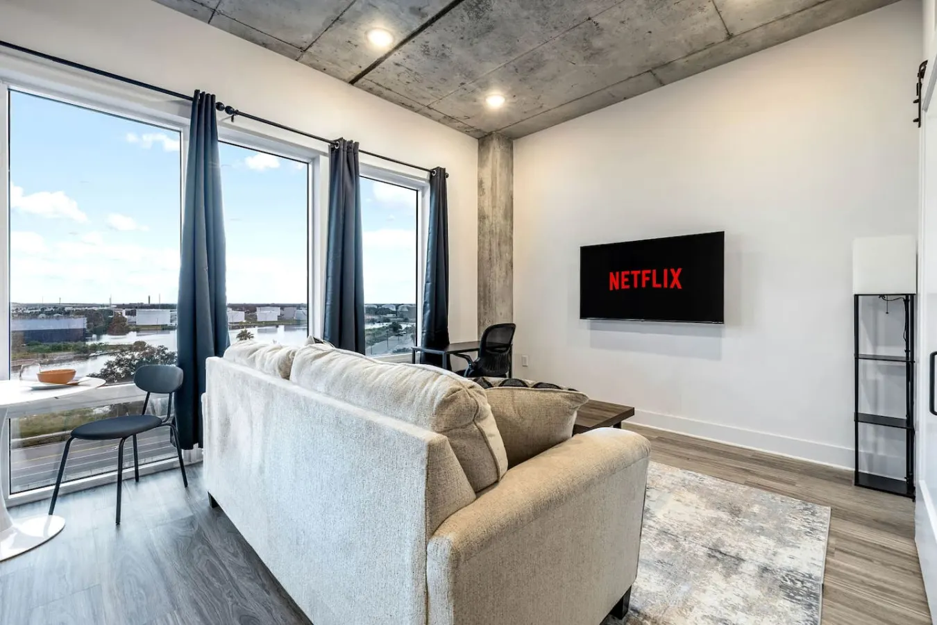 Amazing 1BD with Perfect View Channelside Mins to DT! 16