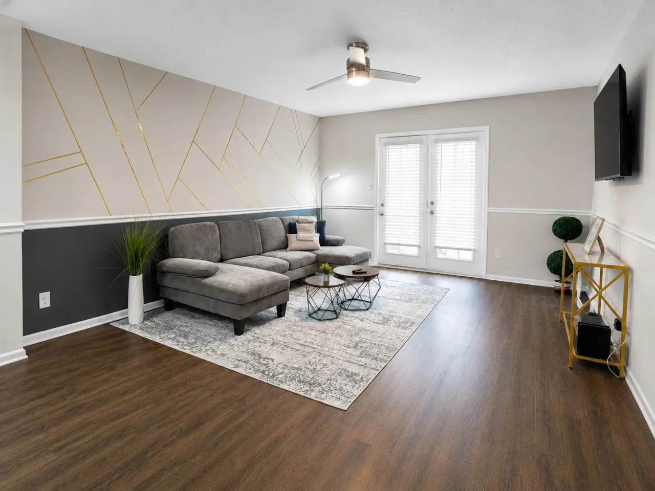 Maple & Main Hoover Modern 2BR Escape 2E 4