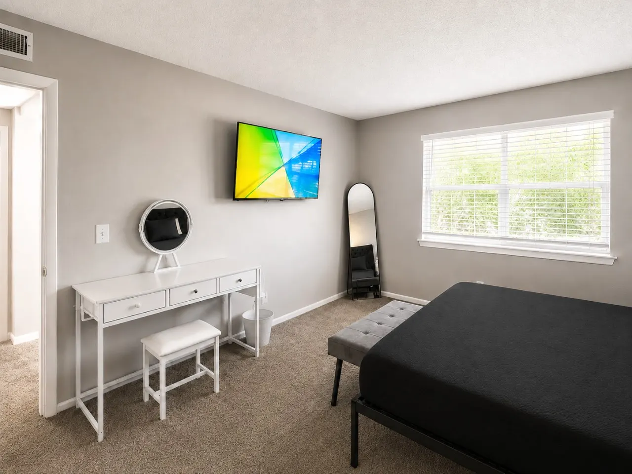 Maple & Main Hoover Modern 2BR Escape 2E 8