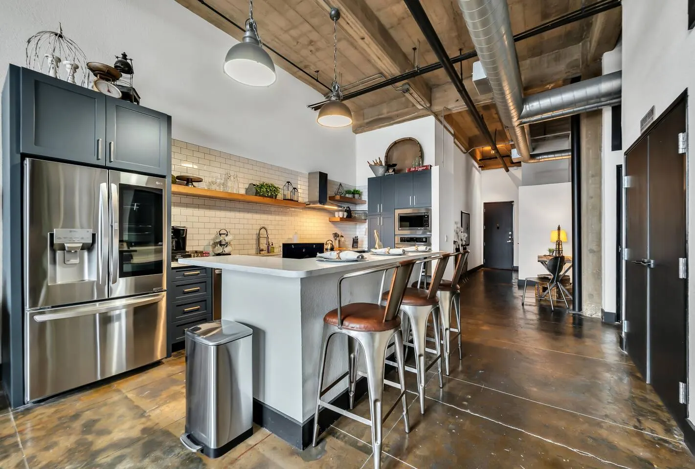 Silo District Vintage Warehouse Loft-Waco 10