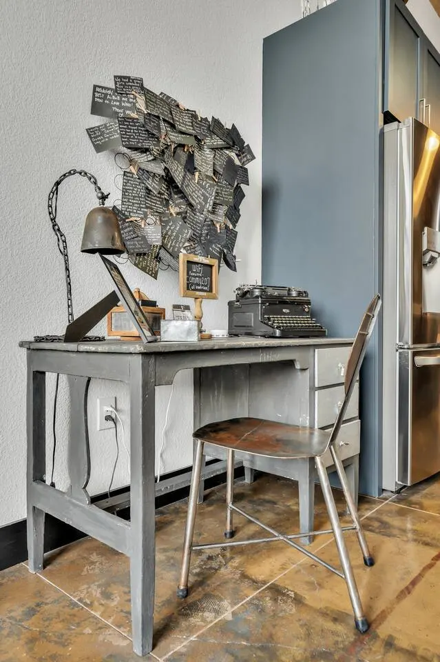 Silo District Vintage Warehouse Loft-Waco 15