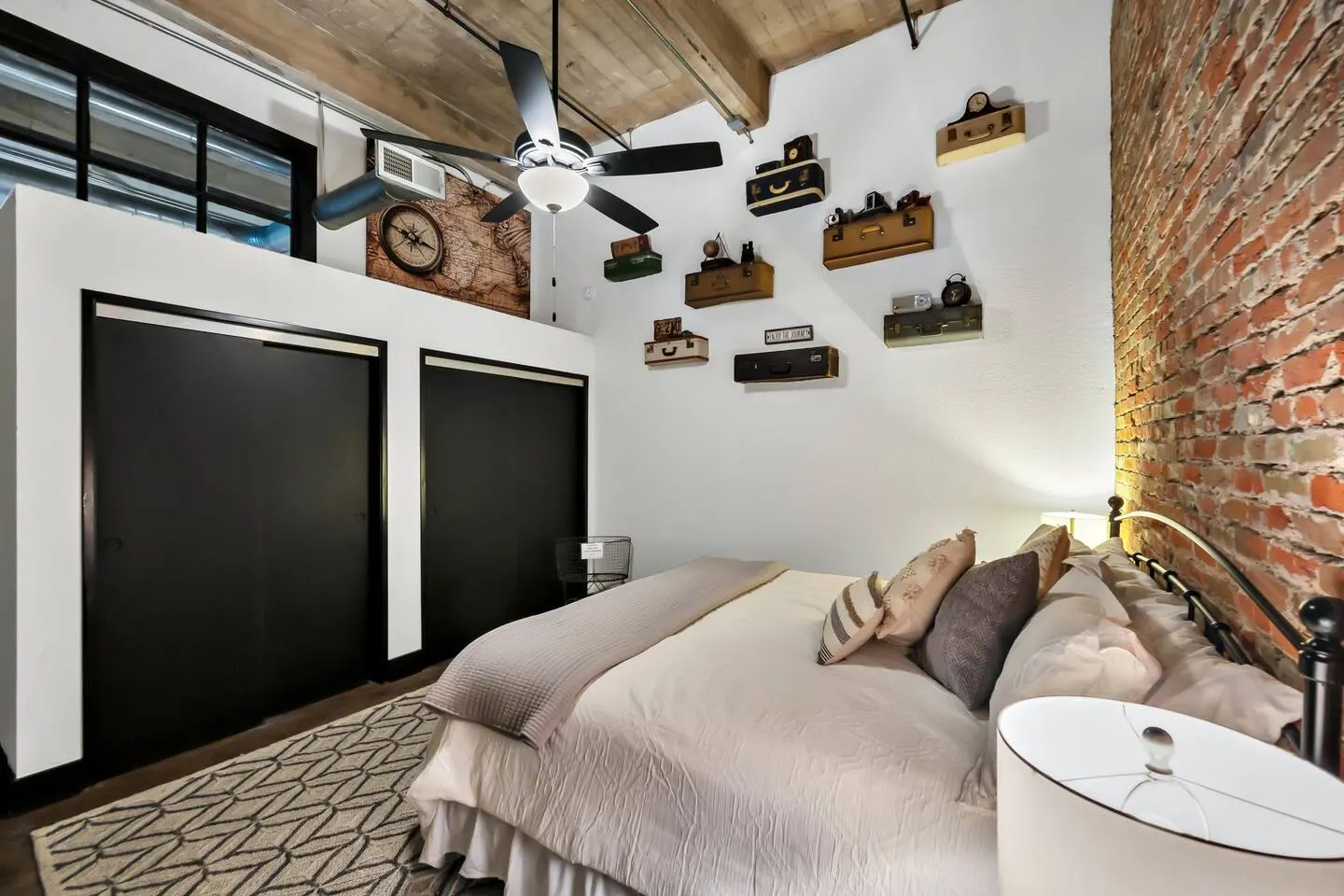 Silo District Vintage Warehouse Loft-Waco 16