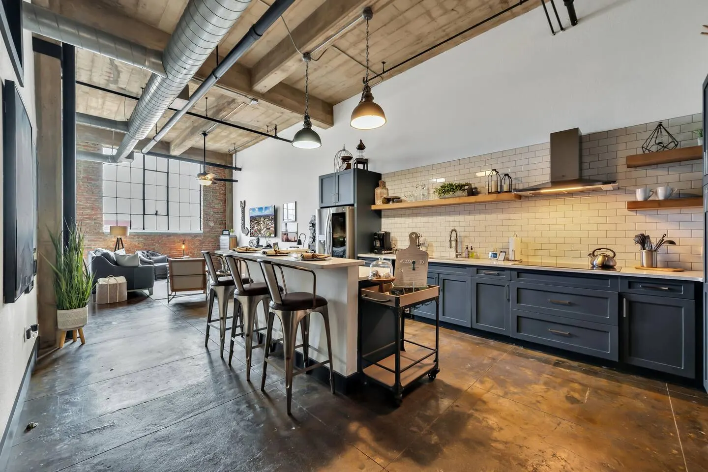 Silo District Vintage Warehouse Loft-Waco 7