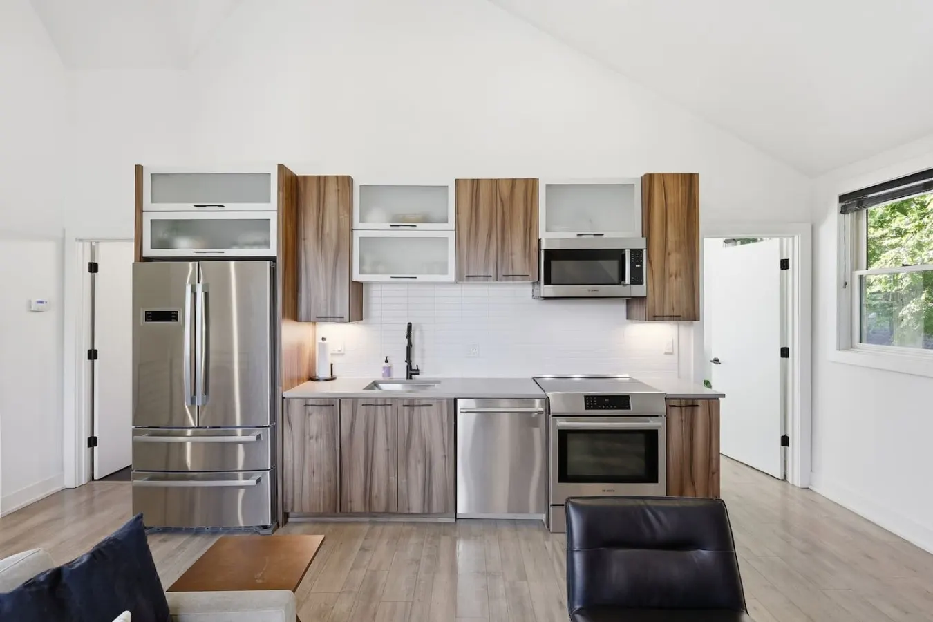 NEW 2BR/ Long stay + Parking 2