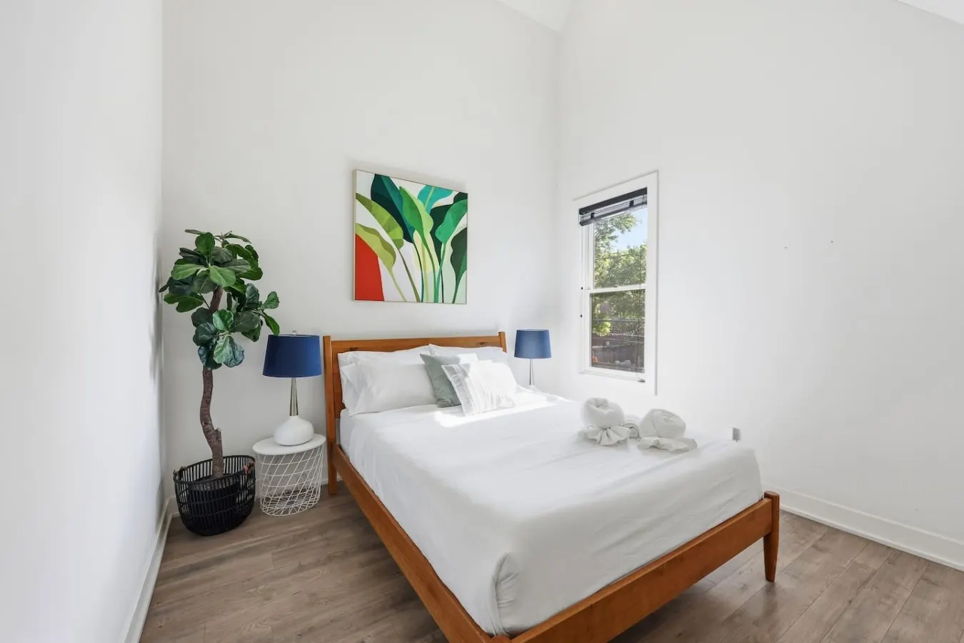 NEW 2BR/ Long stay + Parking 4