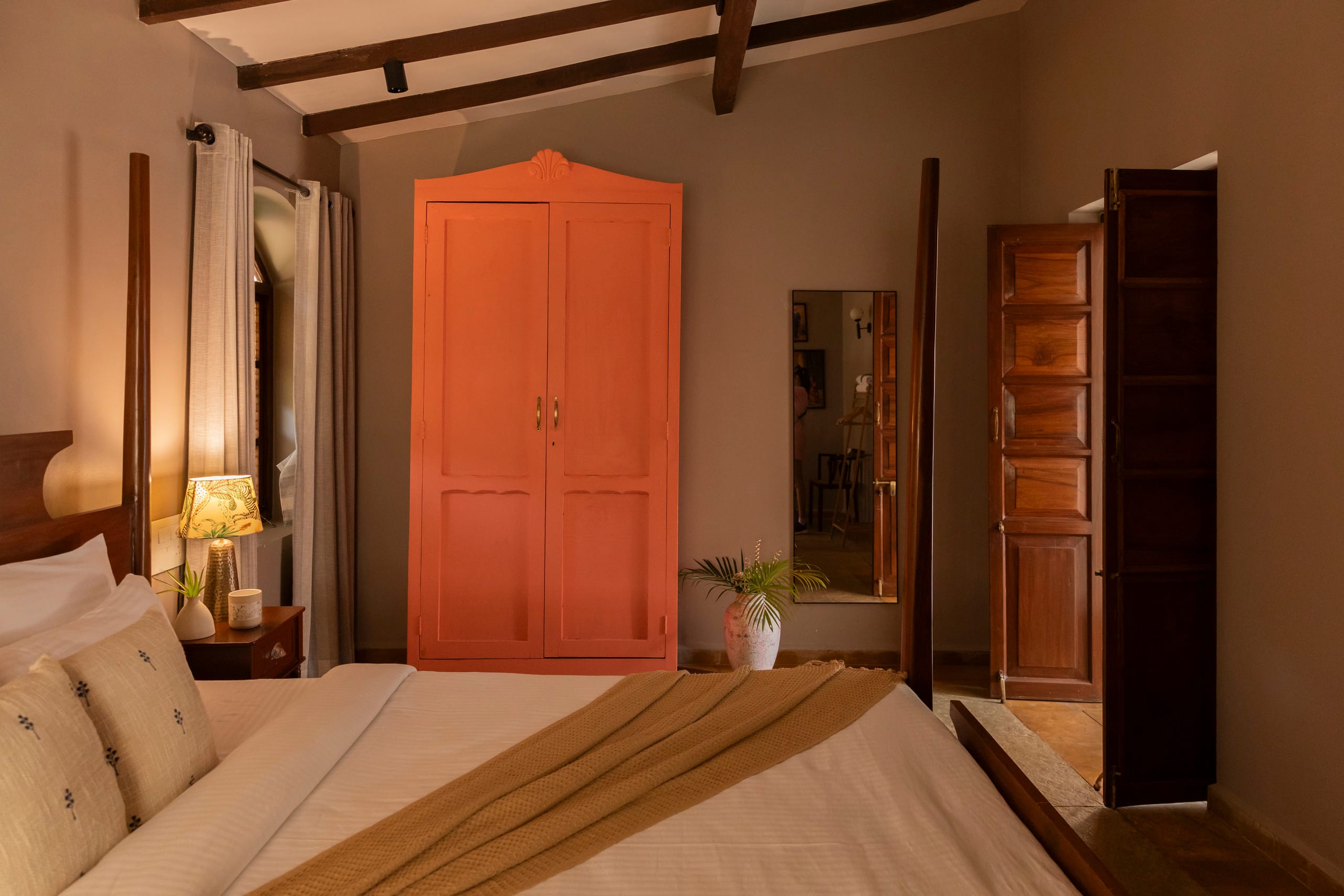 Sempre – 100+ Year Old Portuguese Villa in Aldona 32