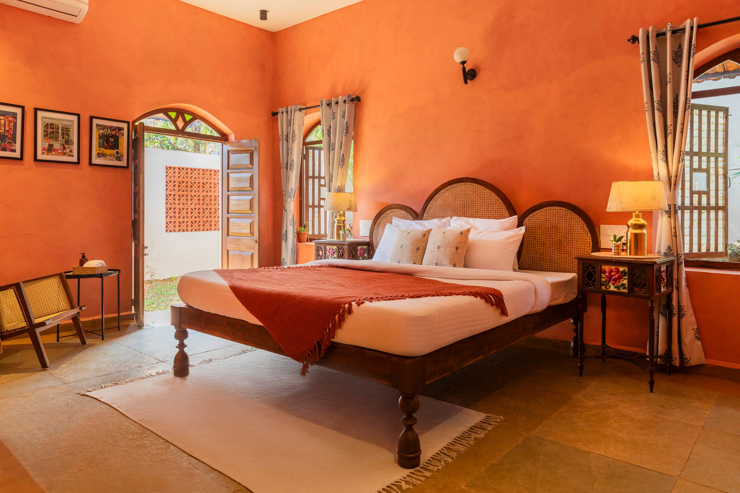 Sempre – 100+ Year Old Portuguese Villa in Aldona 29
