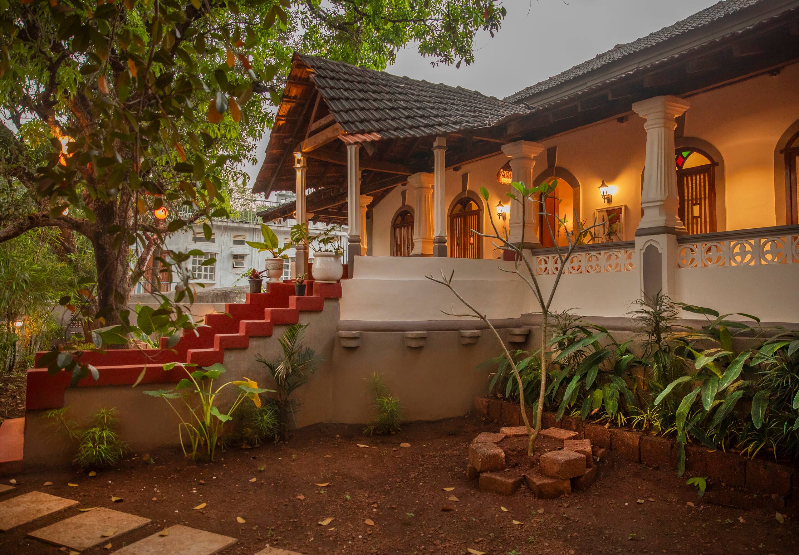 Sempre – 100+ Year Old Portuguese Villa in Aldona 7