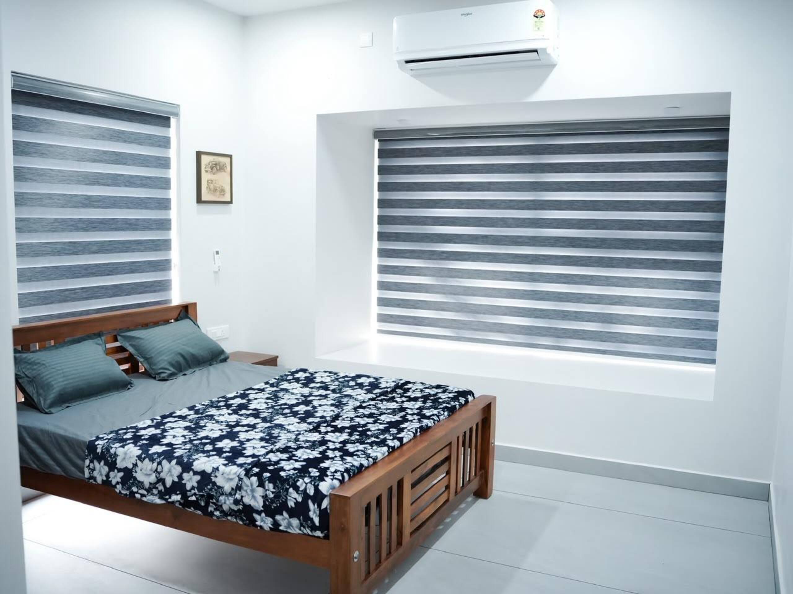 Ultra-luxe fully furnished 2BHK, near Forum Mall. 6