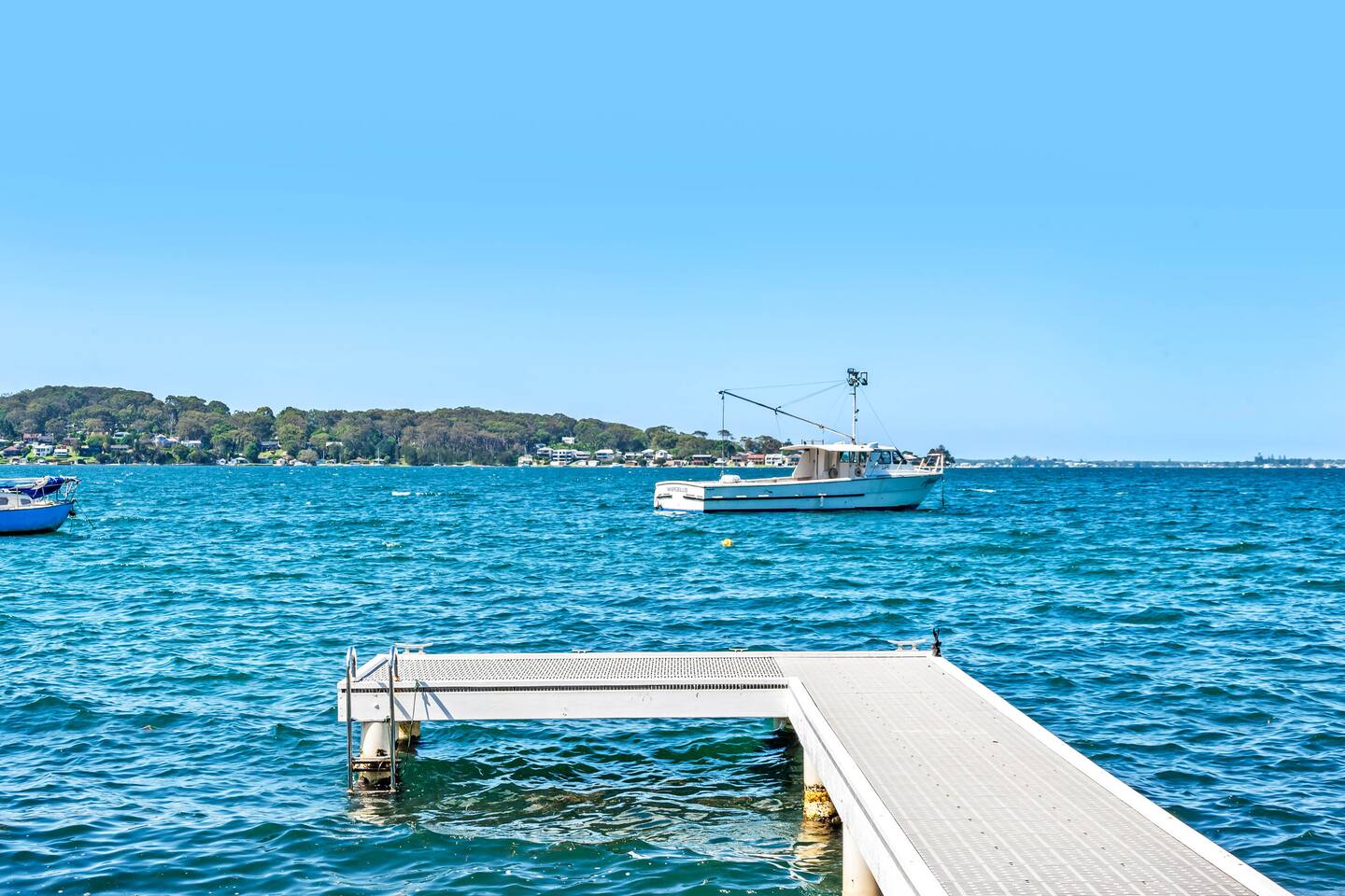 Biraban Lakefront Pet Friendly Pool & Jetty 6