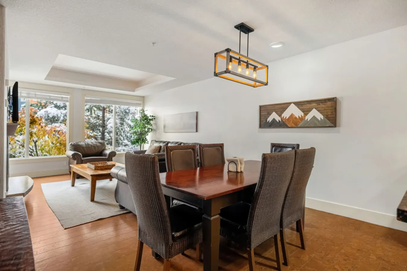 Rocky Mountain Retreat Sleeps 6 King + Queen 5