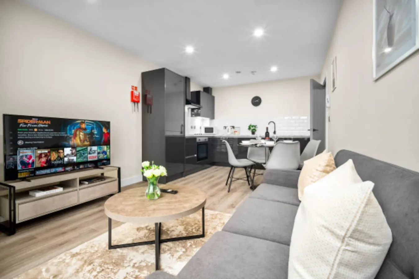 Two Bed Apartment - Smart TV - WIFI - Jewellery Quarter 7