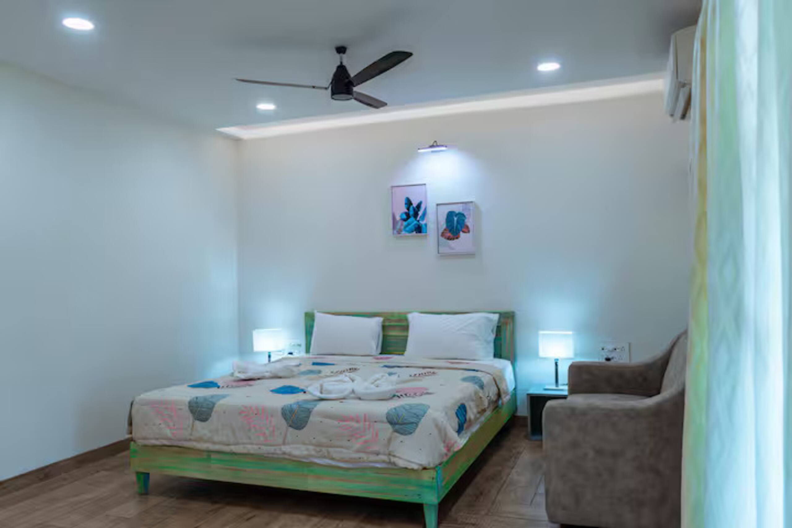 6BHK Retreat Pool Villa 700m Walk to Beach 9