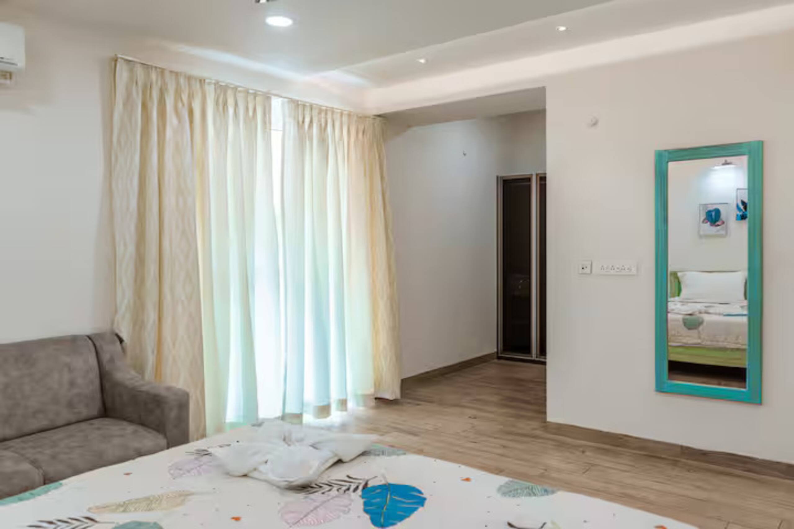 6BHK Retreat Pool Villa 700m Walk to Beach 15