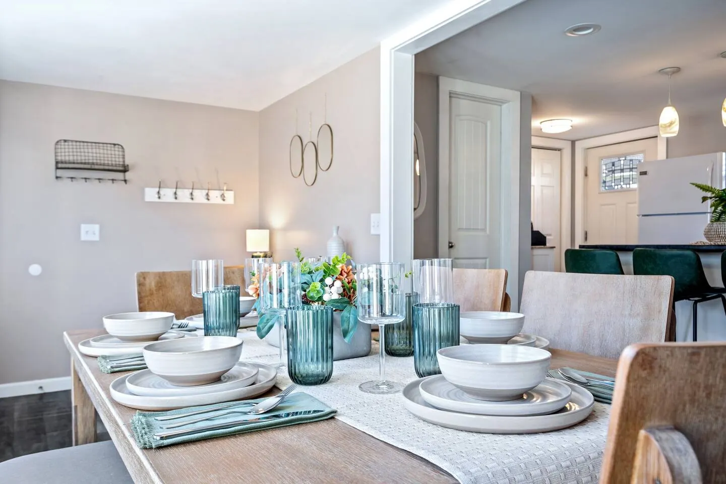 Modern Apt Close to Beaches & Portland DogsOK 7