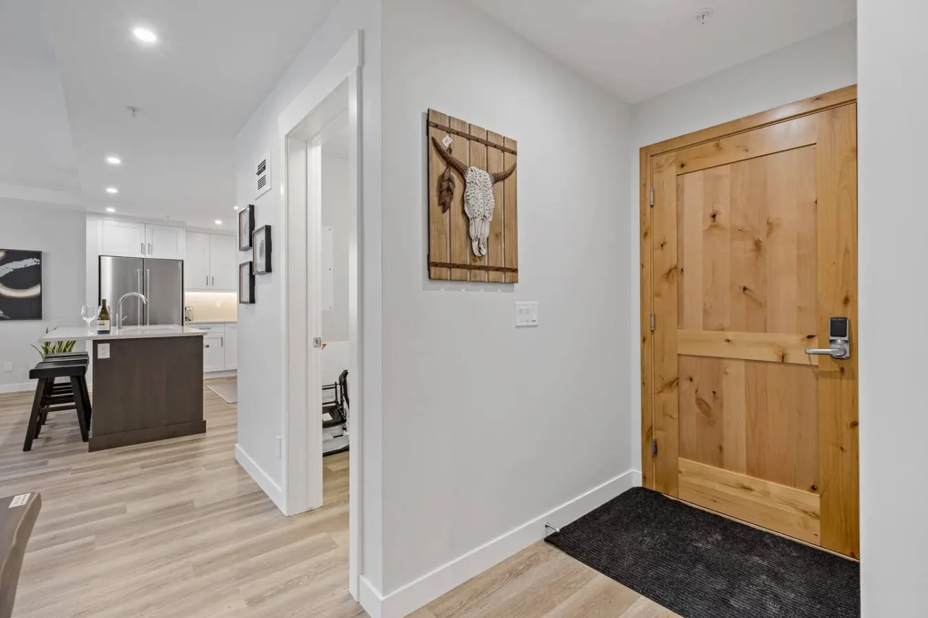 Brand New Luxury Condo 20
