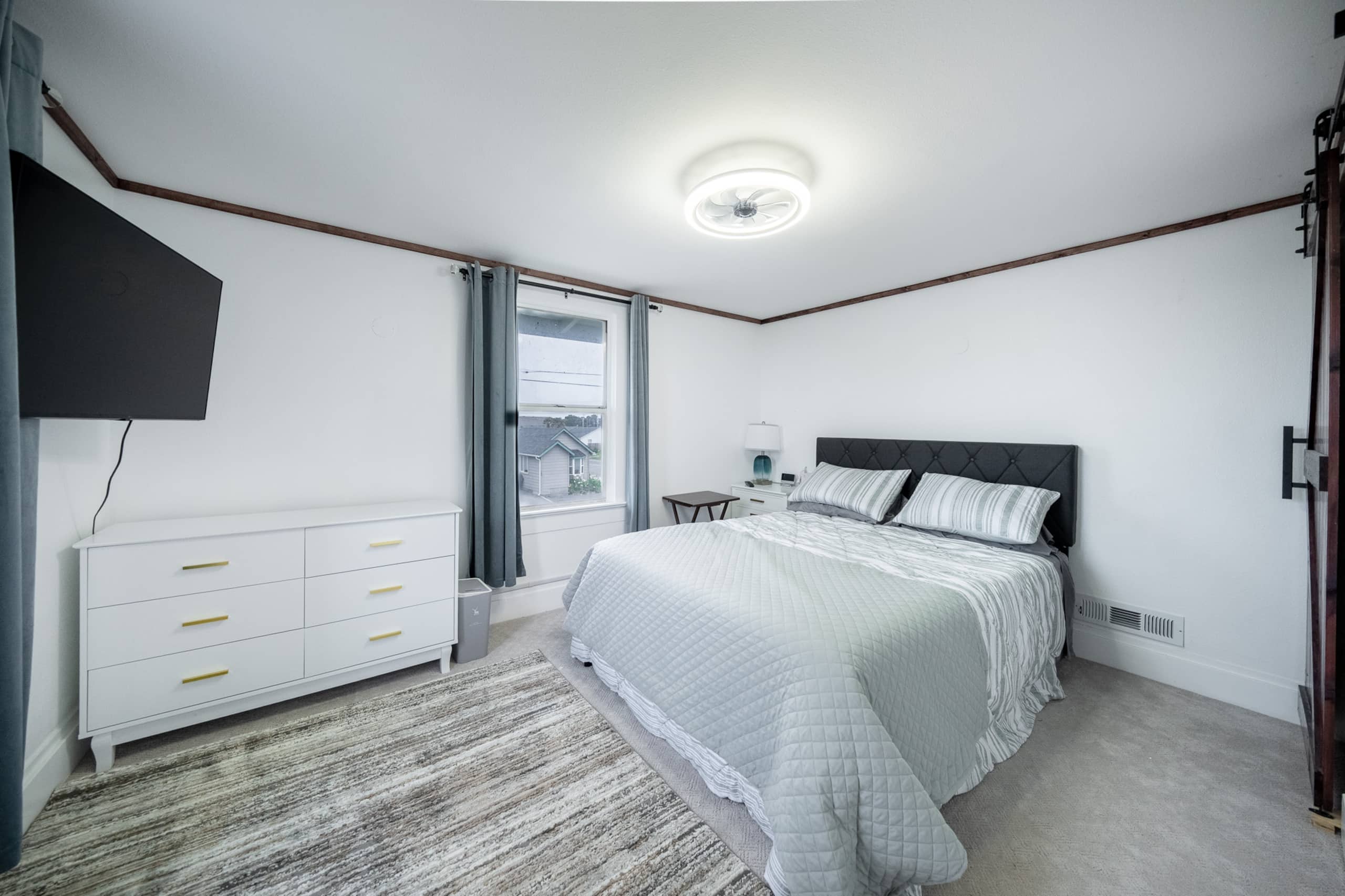 Redwood Coast Retreat 25
