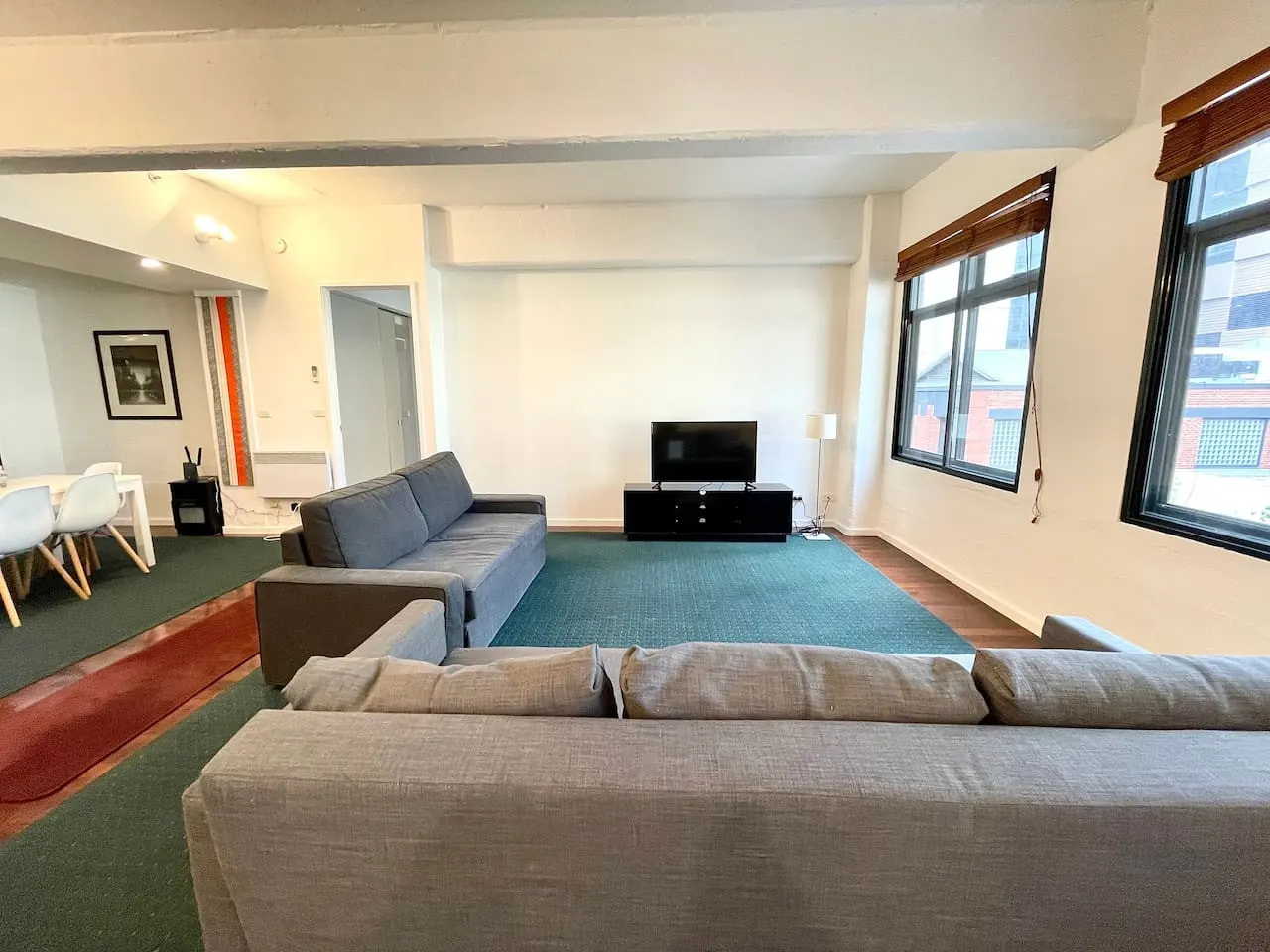 The Melbourne Pair - Two Cozy City Apartments 11