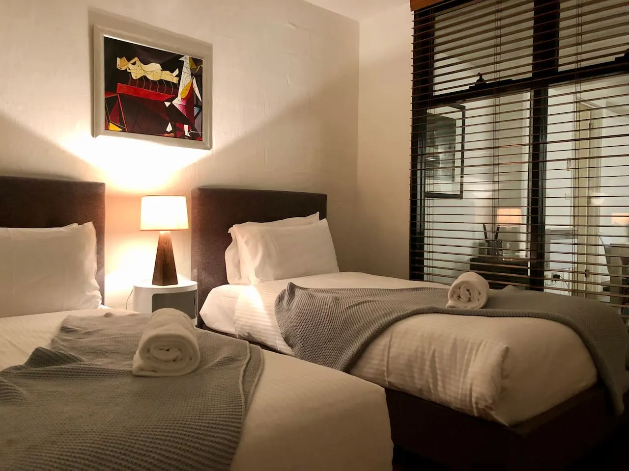 The Melbourne Pair - Two Cozy City Apartments 14
