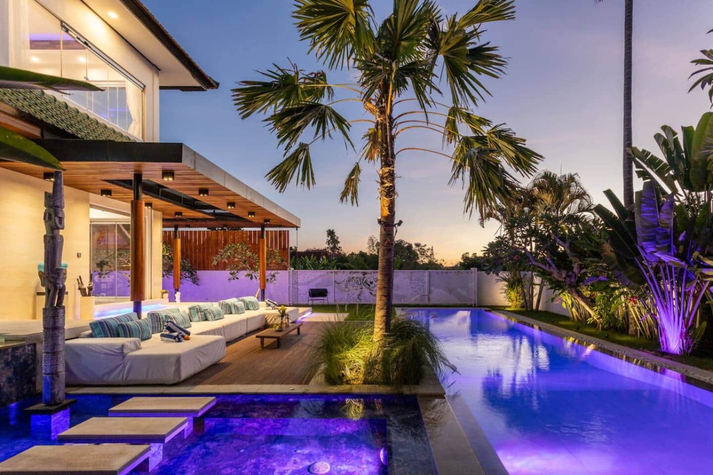 Villa Blue Diamond