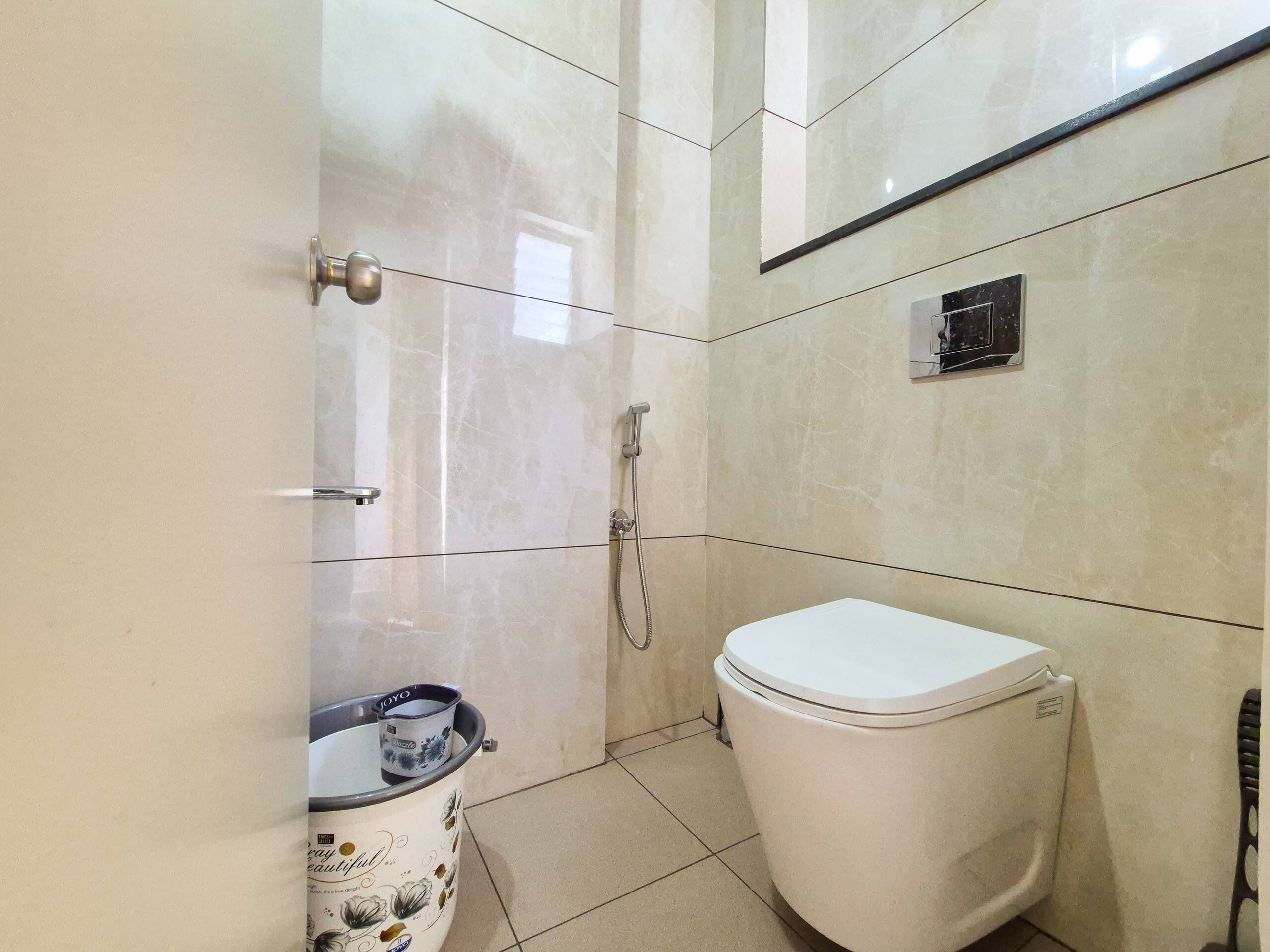Homestay Clean Rooms with modern comforts-2BHK 5