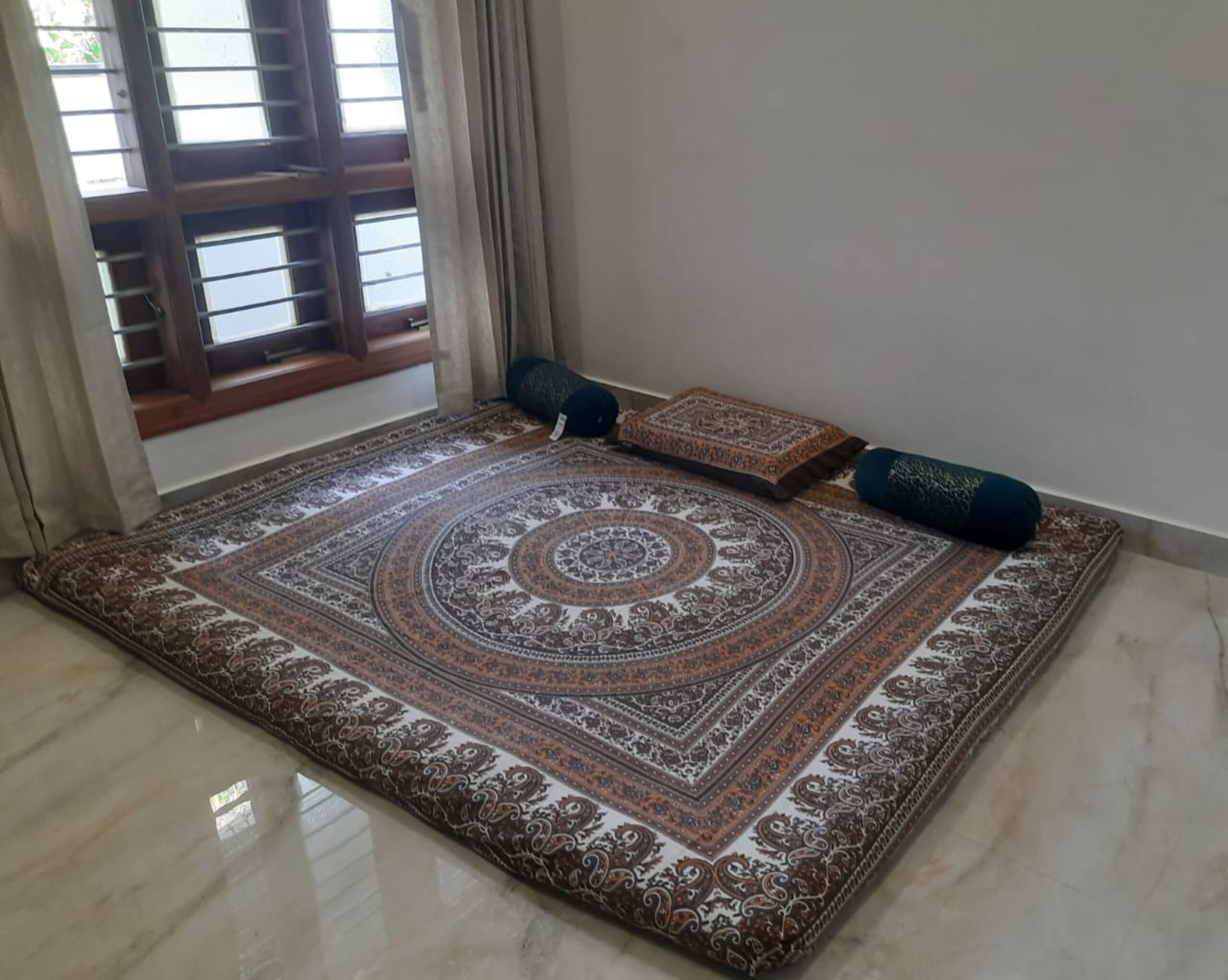 Homestay Clean Rooms with modern comforts-2BHK 24