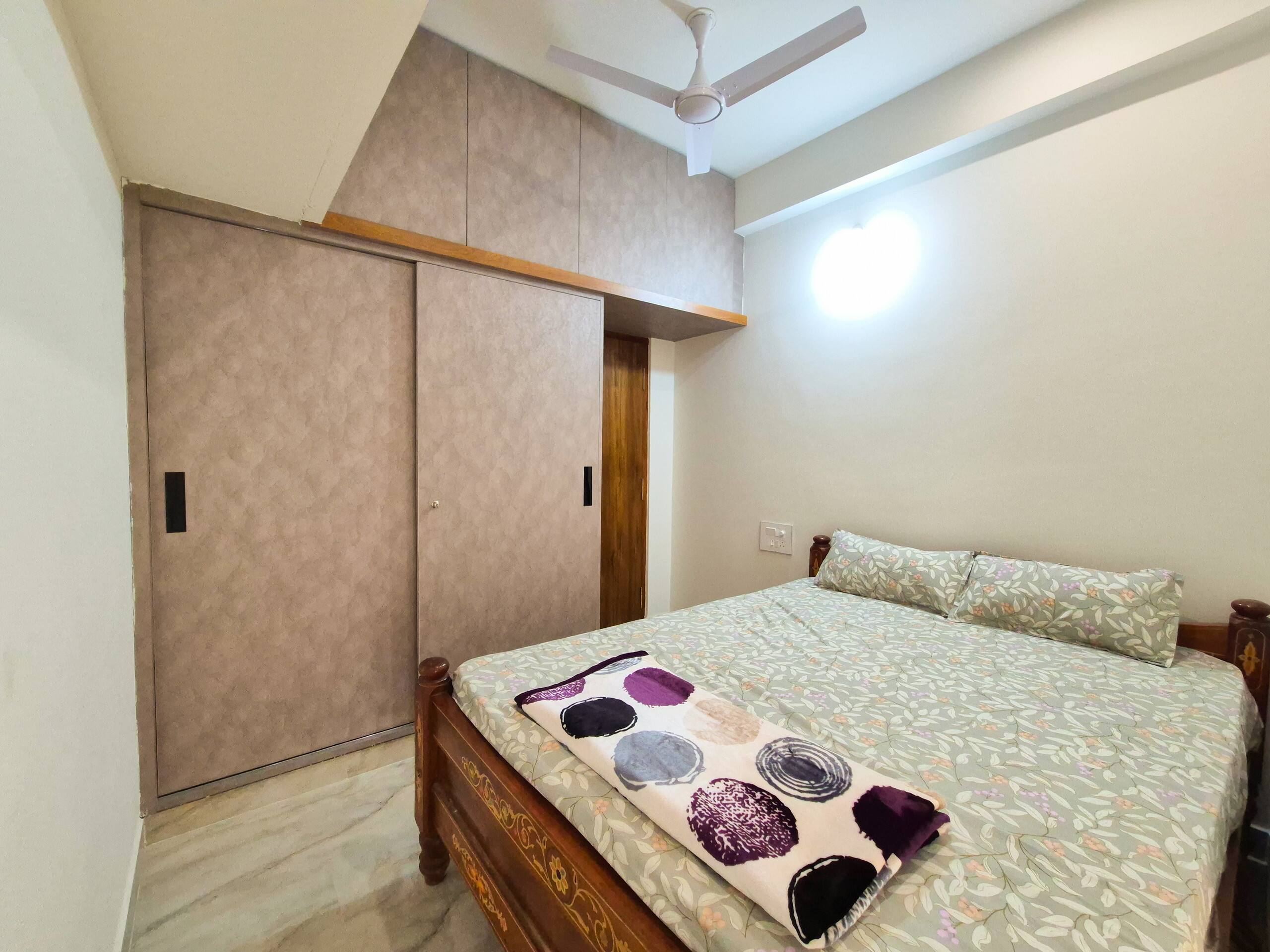 Homestay Clean Rooms with modern comforts-2BHK 2