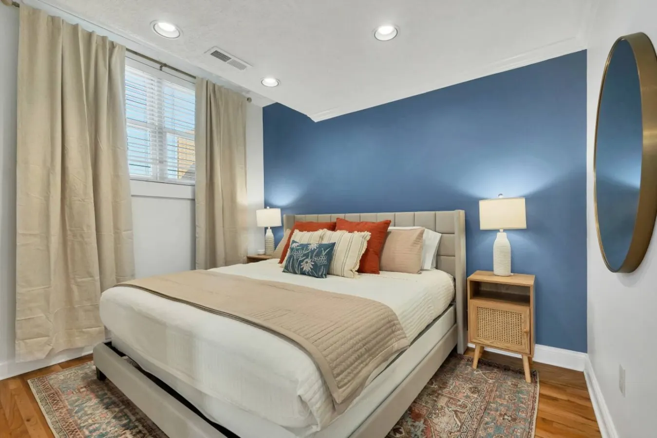Adorable Loft Above Bella | King Bed — photo 2