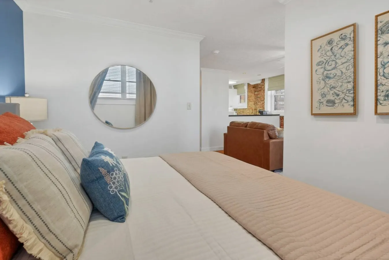 Adorable Loft Above Bella King Bed 16