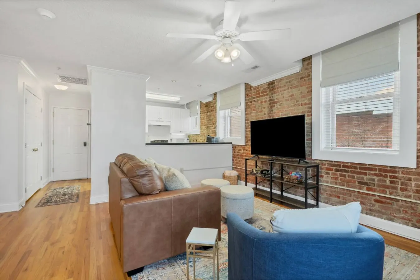 Adorable Loft Above Bella King Bed 18