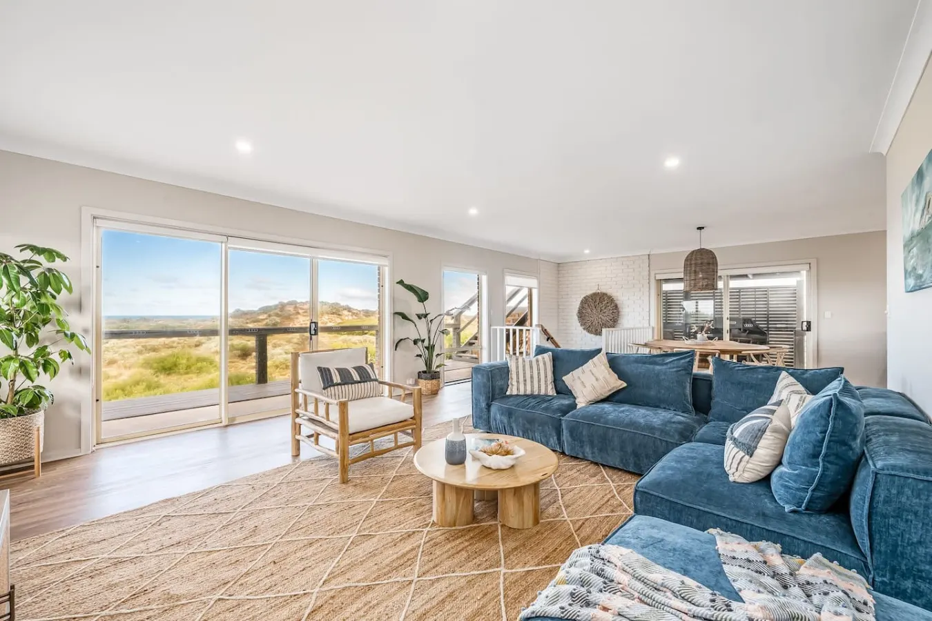Surfers Reserve—Sophisticated Beachfront Sanctuary