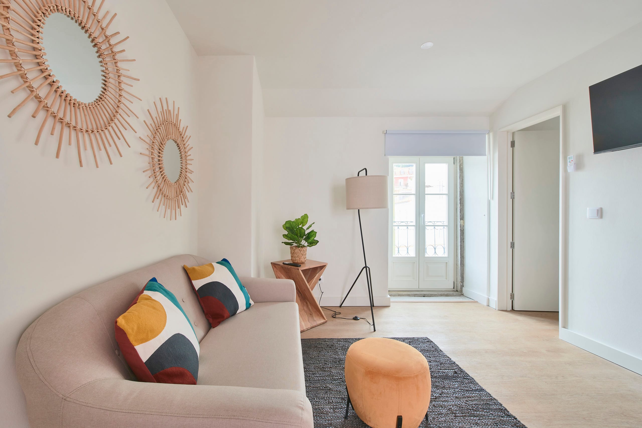 Alfama Village with Air Conditioning, door 5 6