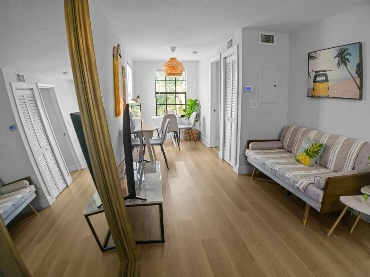 Stylish Miami 2BR - Sleeps 4 9