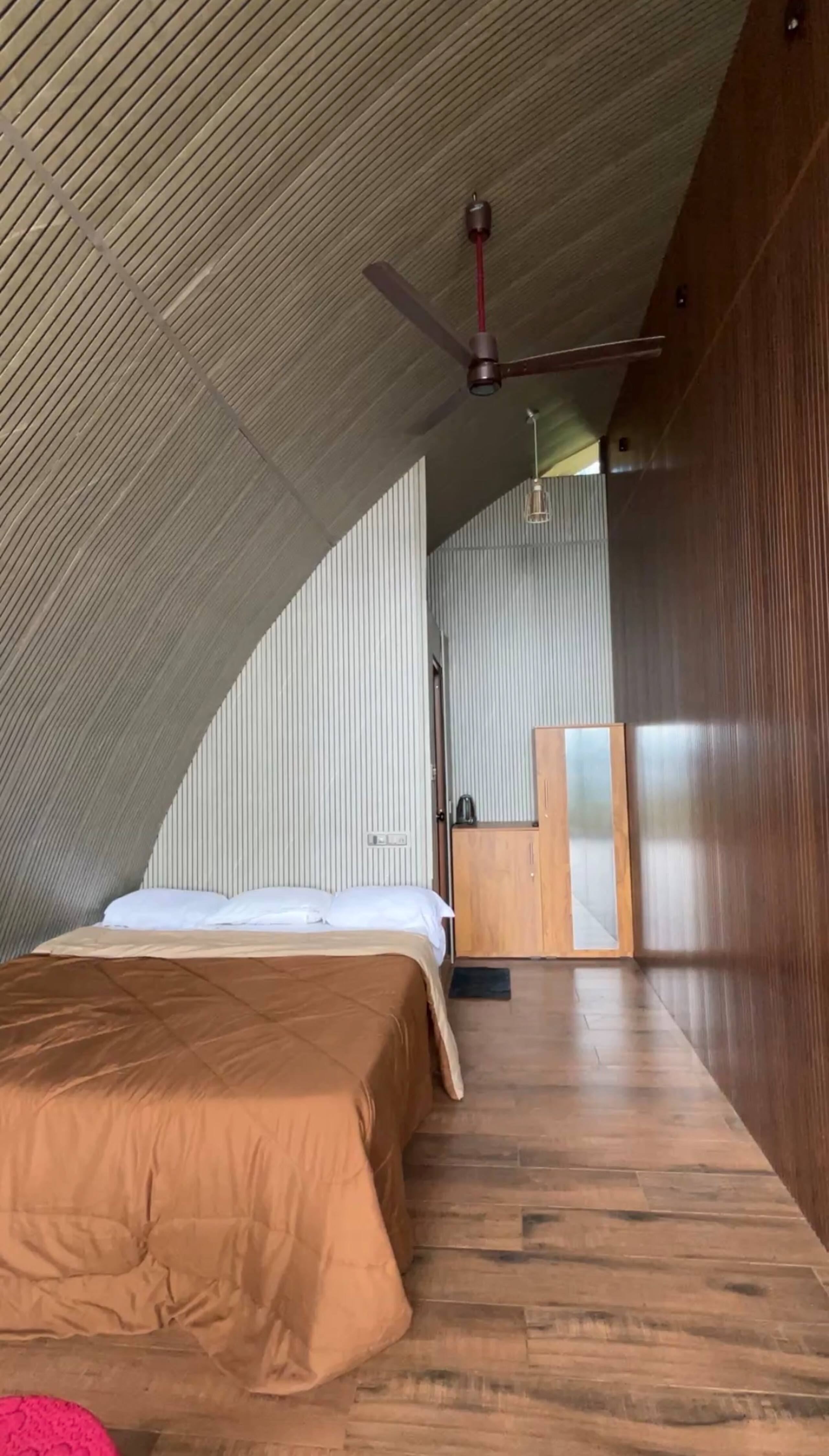 Zagahills-a private getaway cabin at Calvarymount. 12