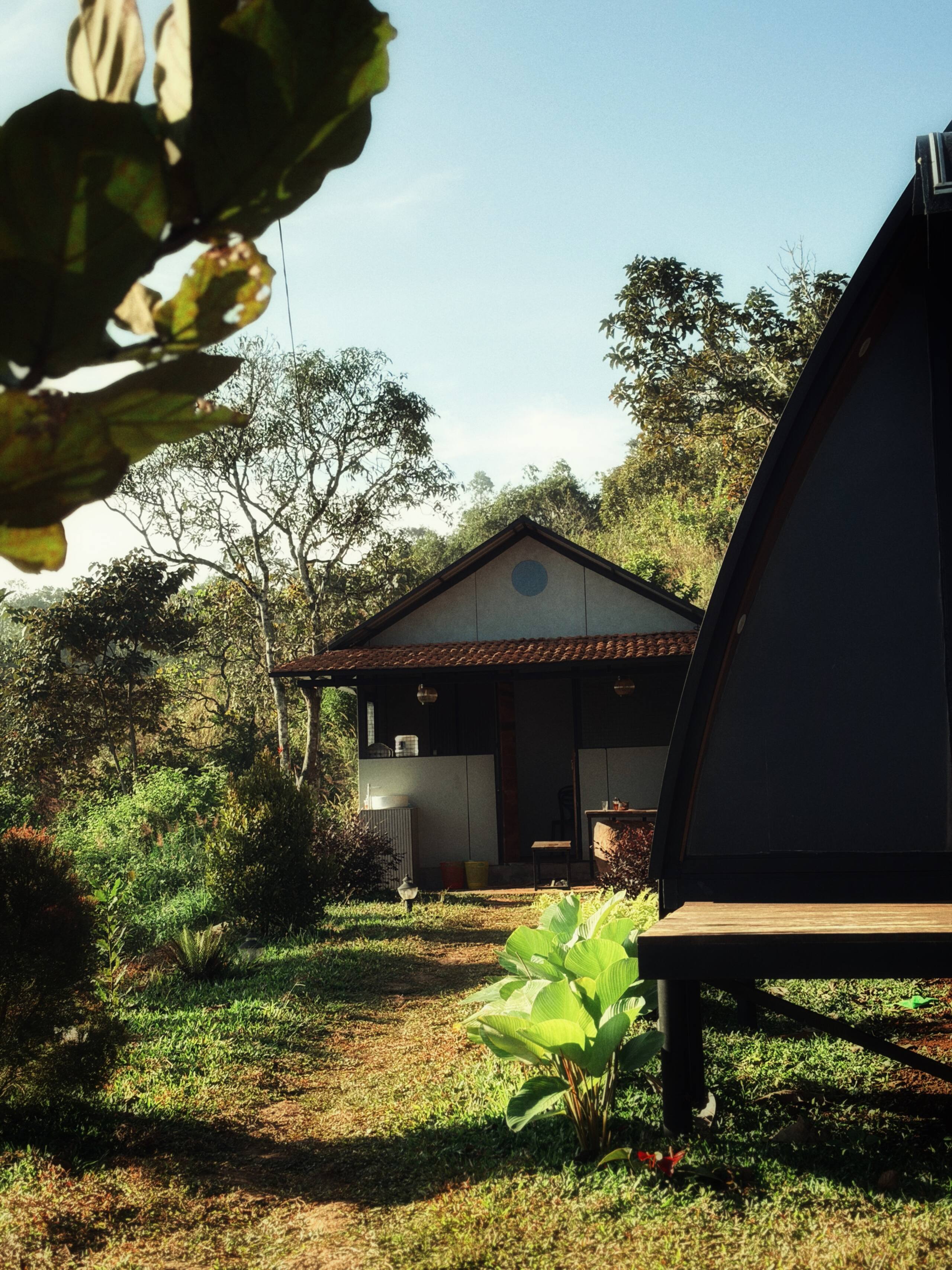 Zagahills-a private getaway cabin at Calvarymount. 9