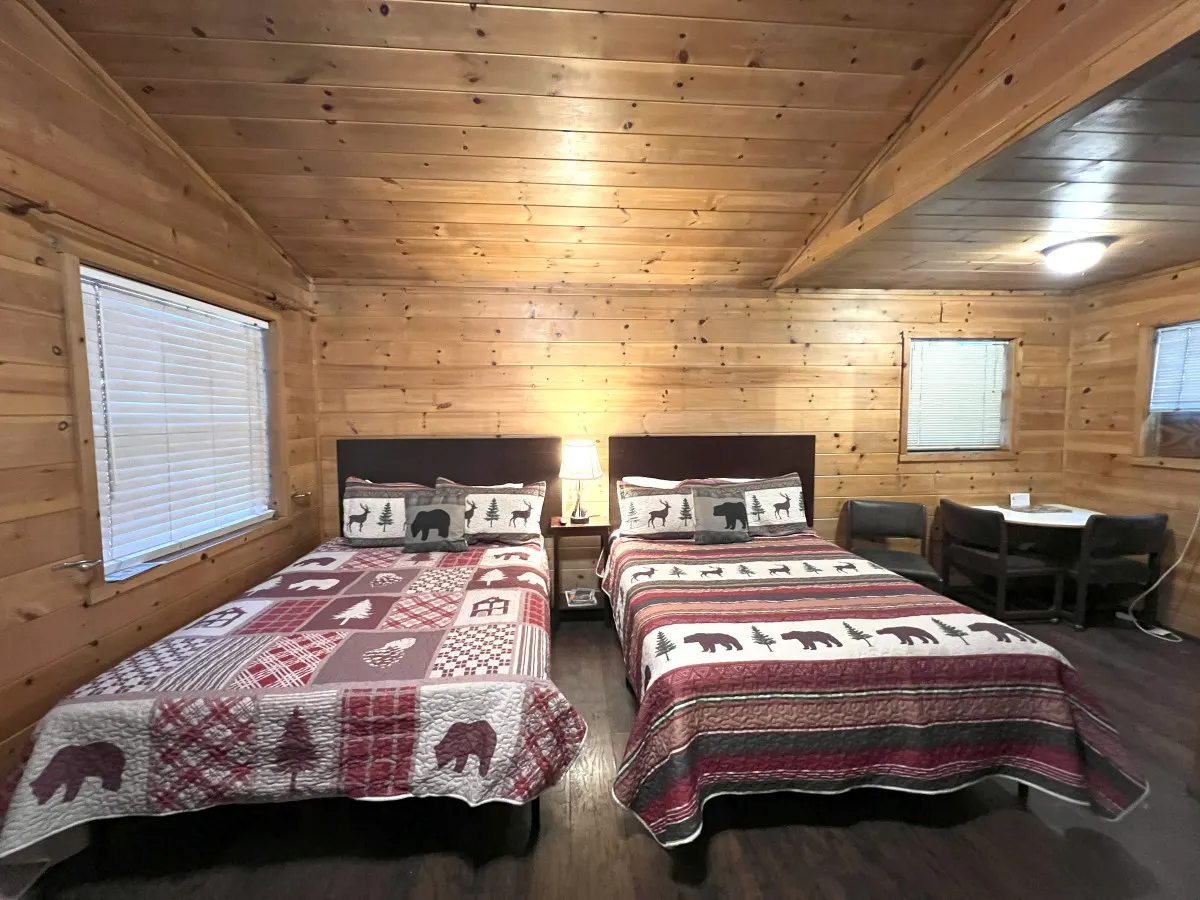 Peaceful 2 Bd w/ Hot Tub Suite - Bear Manor #14 4
