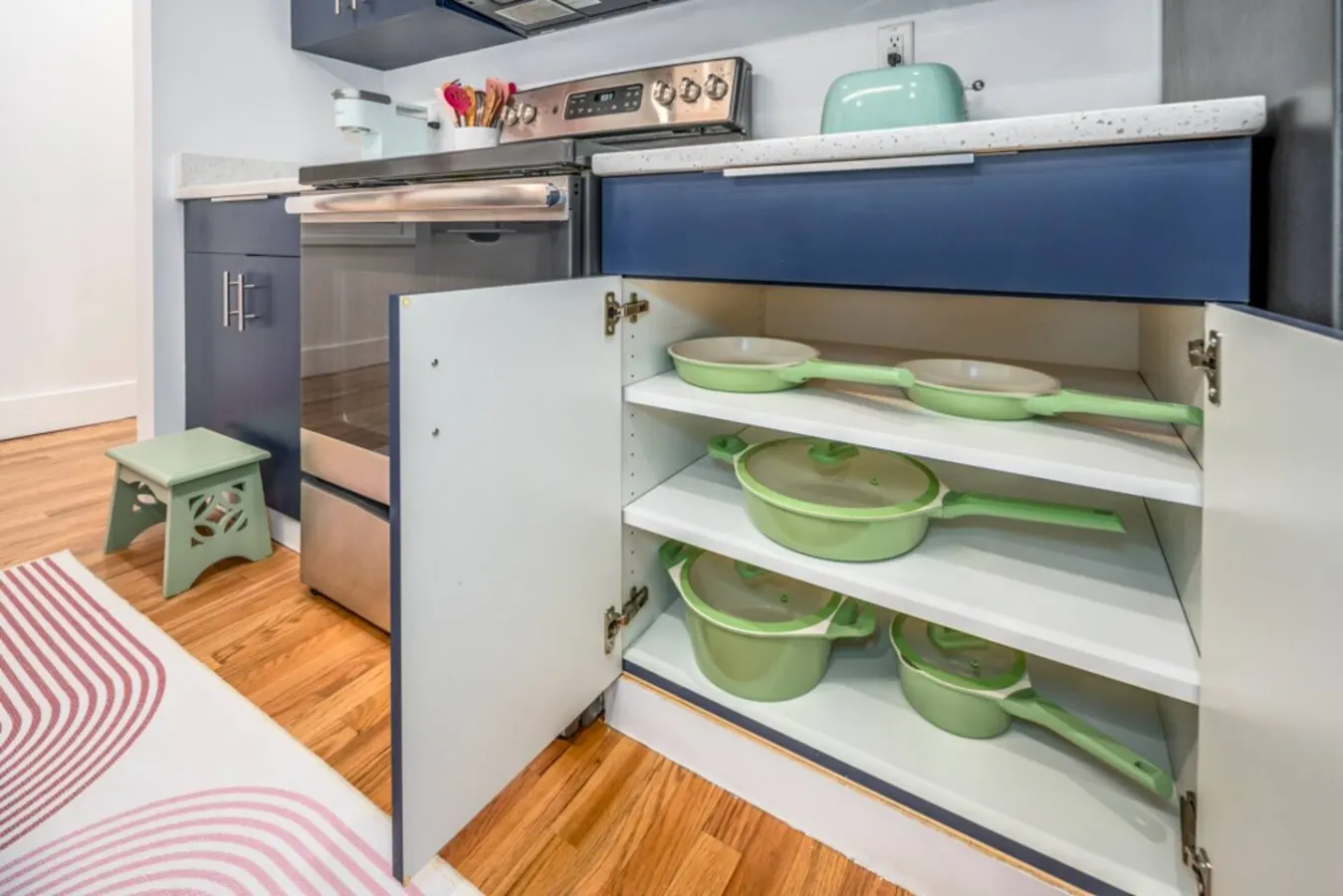 Centrally Located, Private Condo! 15