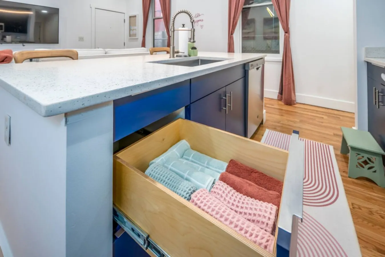 Centrally Located, Private Condo! 17