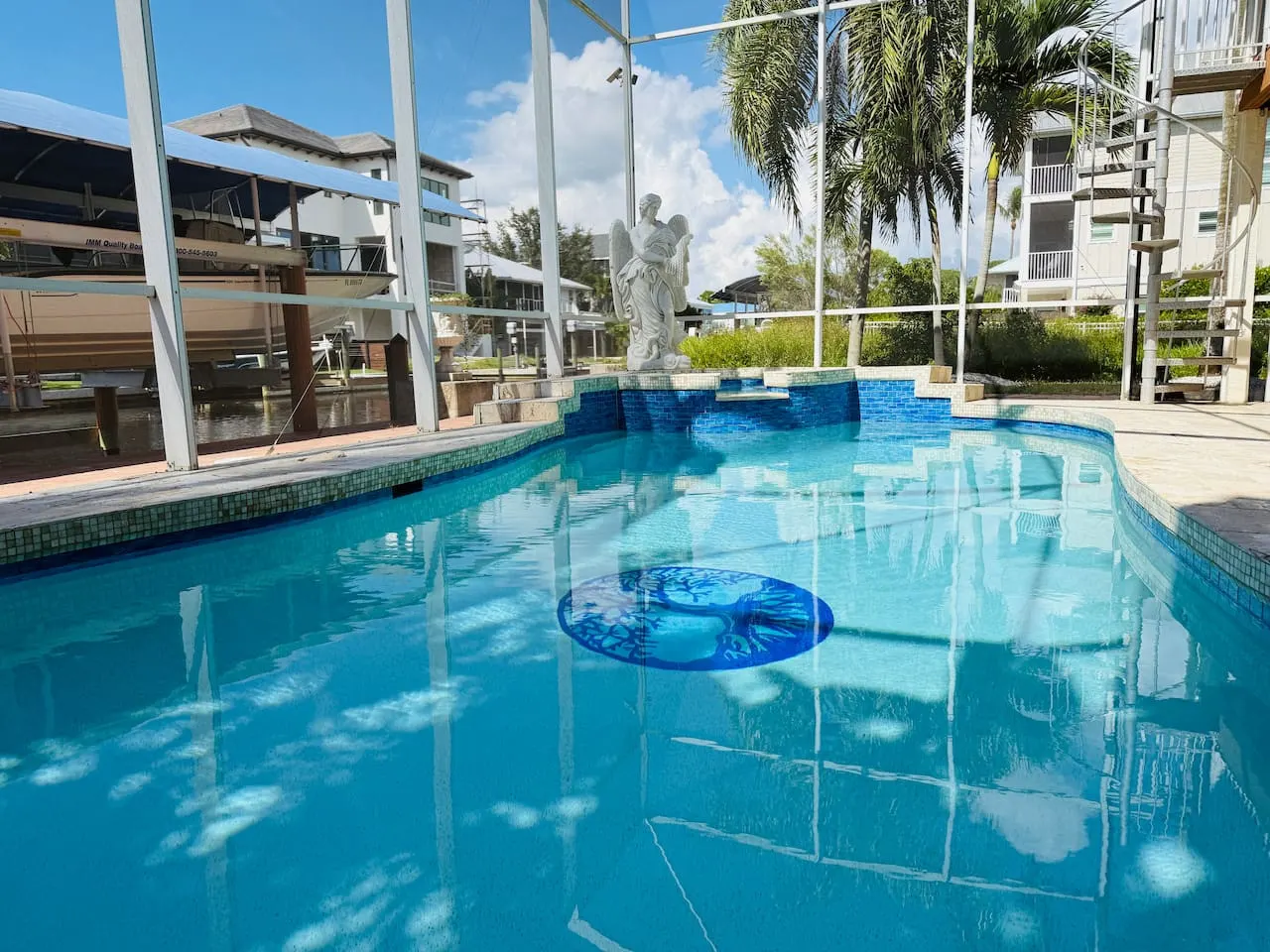 Canal Beach House 2