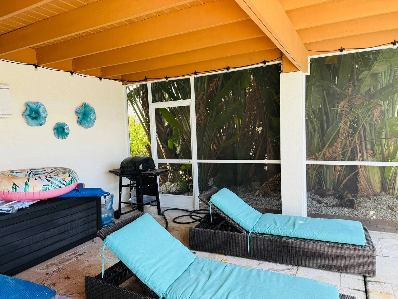 Canal Beach House 10
