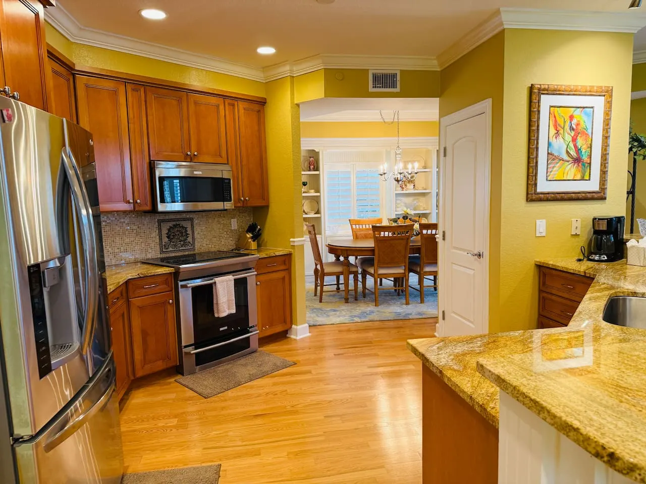 Canal Beach House 8