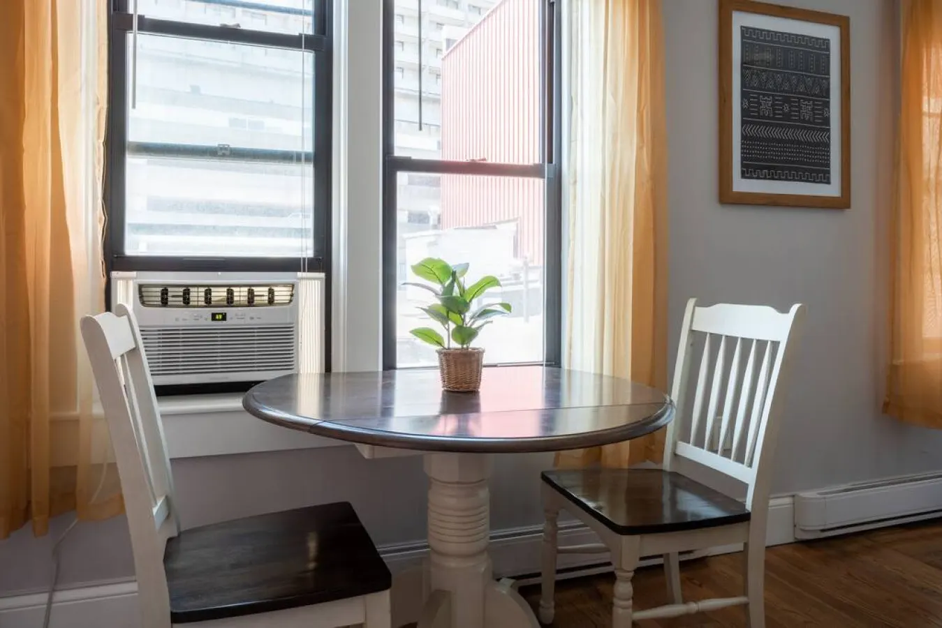 Charming Theater District 1Br Walk Anywhere! 8